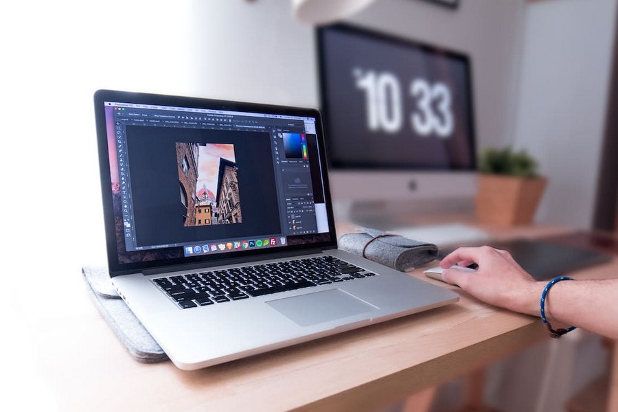 The Top 6 Advantages of Mastering Adobe Photoshop Techniques